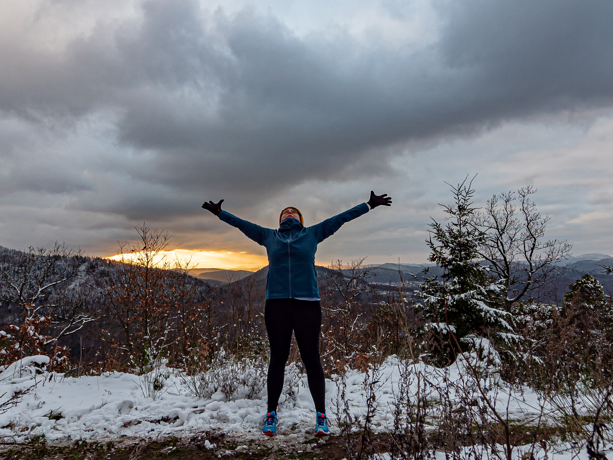 Yoga und Freiheit im Schnee